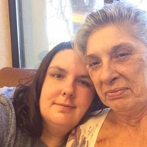 Meet your Posher, Crystal